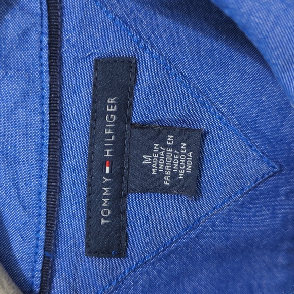 TOMMY HILFIGER BLUE LONG SLEEVE SHIRT SIZE MEDIUM. - Picture 5 of 13